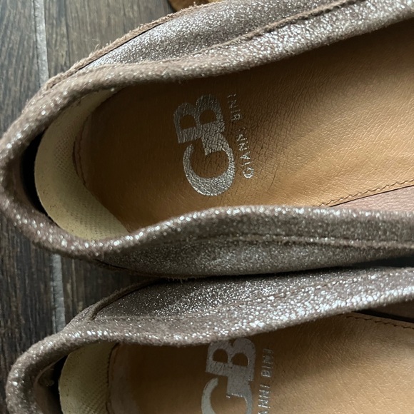 Gianni Bini Size 9.5 M Tan Brown Leather Silver Metallic Sparkle Penny Loafers - Picture 14 of 14